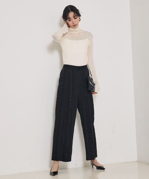 qualite(カリテ)の「シアーテレコプルオーバー/秋服/冬服/タートルネック/シアー/レイヤード(Tシャツ/カットソー・レディース・ブラック/ベージュ/アイボリー・フリー)」の22枚目の写真
