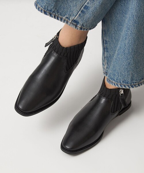 green label relaxing（グリーンレーベルリラクシング）の「ストレッチ フラット ショートブーツ 撥水（ブーツ・レディース・ブラック/ダークブラウン・S/M/L/XL）」の4枚目の写真