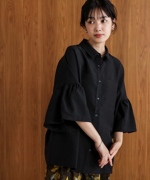 Bou Jeloud(ブージュルード)の「ギャザースリーブシャツ(シャツ/ブラウス・レディース・ライム/モカ/ブラック・38)」の2枚目の写真