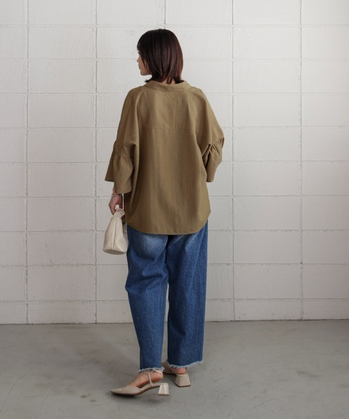 Bou Jeloud(ブージュルード)の「ギャザースリーブシャツ(シャツ/ブラウス・レディース・ライム/モカ/ブラック・38)」の12枚目の写真