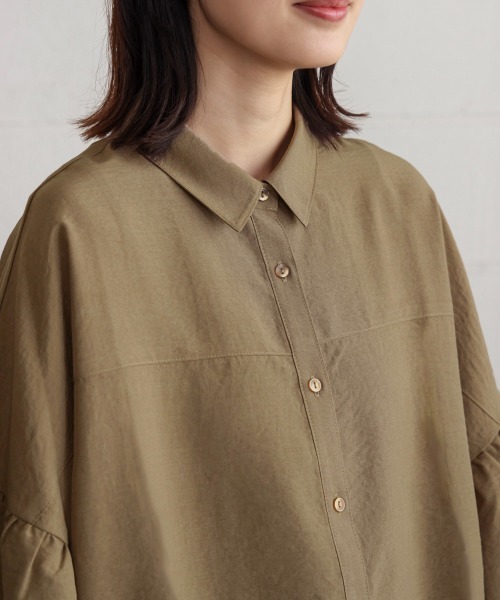 Bou Jeloud(ブージュルード)の「ギャザースリーブシャツ(シャツ/ブラウス・レディース・ライム/モカ/ブラック・38)」の14枚目の写真