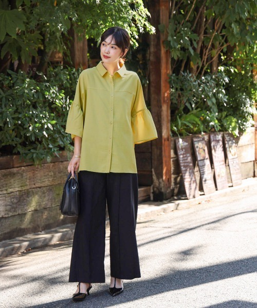 Bou Jeloud(ブージュルード)の「ギャザースリーブシャツ(シャツ/ブラウス・レディース・ライム/モカ/ブラック・38)」の17枚目の写真