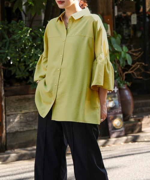 Bou Jeloud(ブージュルード)の「ギャザースリーブシャツ(シャツ/ブラウス・レディース・ライム/モカ/ブラック・38)」の4枚目の写真