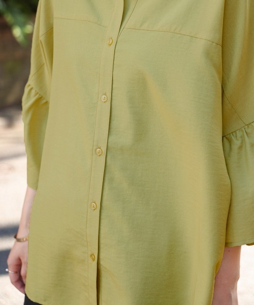 Bou Jeloud(ブージュルード)の「ギャザースリーブシャツ(シャツ/ブラウス・レディース・ライム/モカ/ブラック・38)」の10枚目の写真