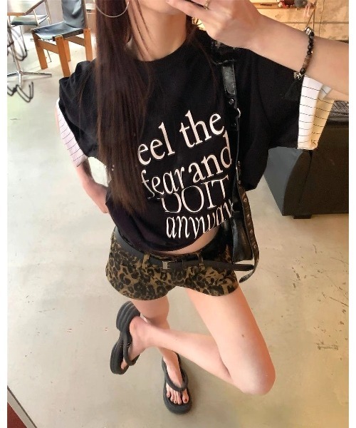 CHEER(チアー)の「袖ストライプロゴプリントルーズTシャツ(Tシャツ/カットソー・レディース・グレー/ブラック・M)」の11枚目の写真