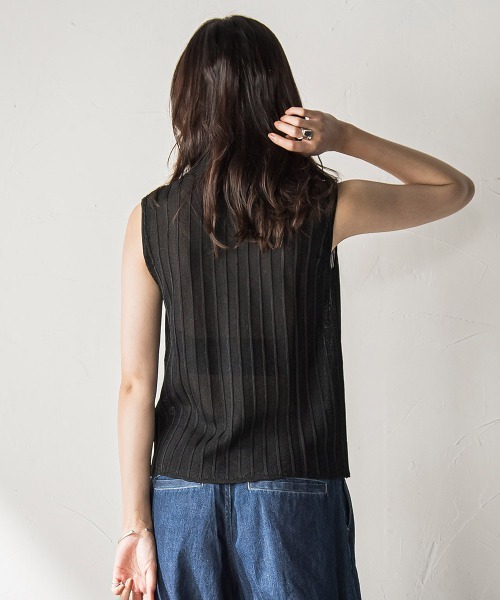 MAYSON GREY（メイソングレイ）の「【WEB限定】シアーノースリーブニットプルオーバー≪手洗い可能≫（ニット/セーター・レディース・キャメル/ブラック・M）」の18枚目の写真