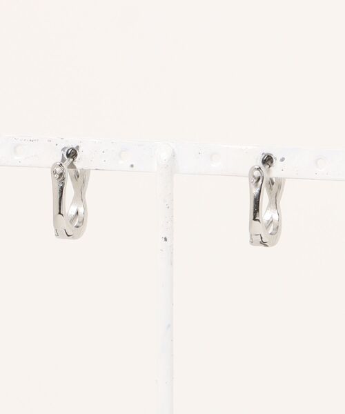 チャイハネ(チャイハネ)の「【チャイハネ】クロスツブMEN'Sピアス(ピアス(両耳用)・メンズ・ゴールド/シルバー・FREE)」の3枚目の写真