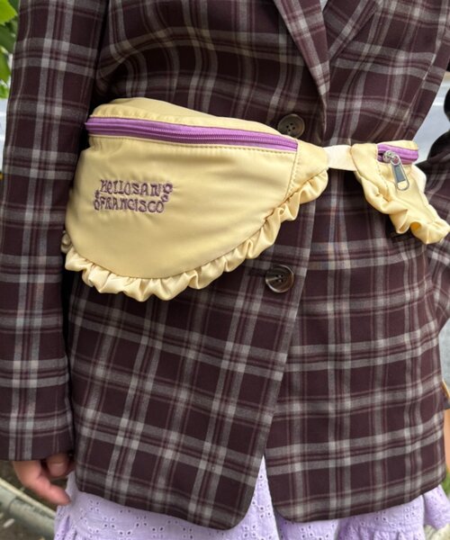 HELLO.SANFRANCISCO（ハローサンフランシスコ）の「【HELLO.SANFRANCISCO/ハローサンフランシスコ】サテンフリルコンビウエストBAG（ボディバッグ/ウエストポーチ・レディース・イエロー/パープル・ONE SIZE）」の8枚目の写真