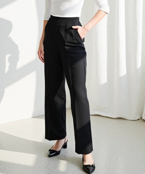 cammie(キャミー)の「ウエストゴムシンプルテーパードパンツ(その他パンツ・レディース・ブラック/ブラウン・MEDIUM/LARGE)」の6枚目の写真