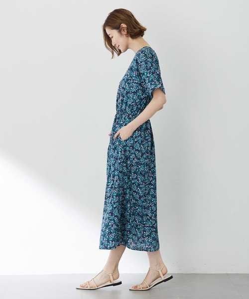 Petit Honfleur（プチオンフルール）の「アパッシュプリントワンピース（ワンピース・レディース・グリーン/ネイビー・9号/11号/13号）」の10枚目の写真