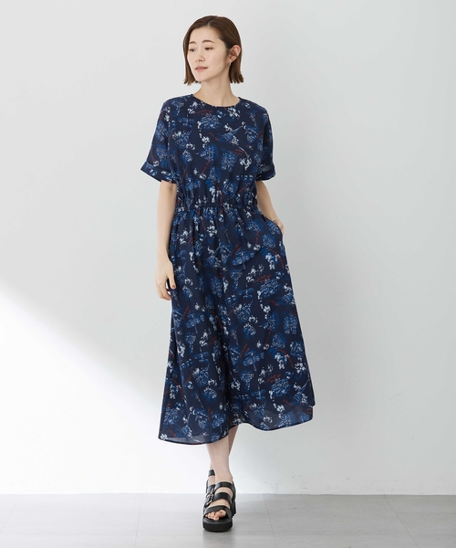 Petit Honfleur（プチオンフルール）の「アパッシュプリントワンピース（ワンピース・レディース・グリーン/ネイビー・9号/11号/13号）」の12枚目の写真