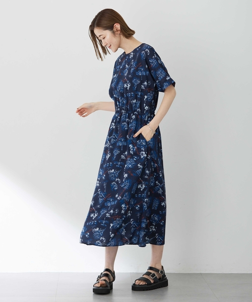 Petit Honfleur（プチオンフルール）の「アパッシュプリントワンピース（ワンピース・レディース・グリーン/ネイビー・9号/11号/13号）」の13枚目の写真