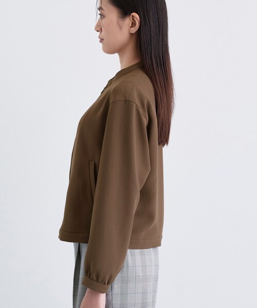 INDIVI(インディヴィ)の「【洗える/UVケア/吸汗速乾】ジョーゼットライトブルゾン(ブルゾン・レディース・ダークブラウン/ネイビー・40/38/36/15 /13/05/19)」の13枚目の写真