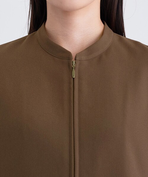 INDIVI(インディヴィ)の「【洗える/UVケア/吸汗速乾】ジョーゼットライトブルゾン(ブルゾン・レディース・ダークブラウン/ネイビー・40/38/36/15 /13/05/19)」の15枚目の写真