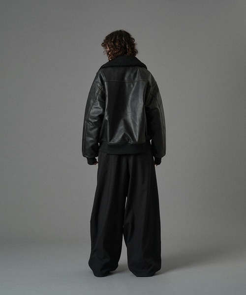 ONCILY（オンシェリー）の「BOA ARTIFICIAL FLIGHT BLOUSON / ボアアーティフィシャルフライトブルゾン（ブルゾン・メンズ・ブラック/ブラック系その他/ブラウン・SMALL/MEDIUM/LARGE）」の10枚目の写真