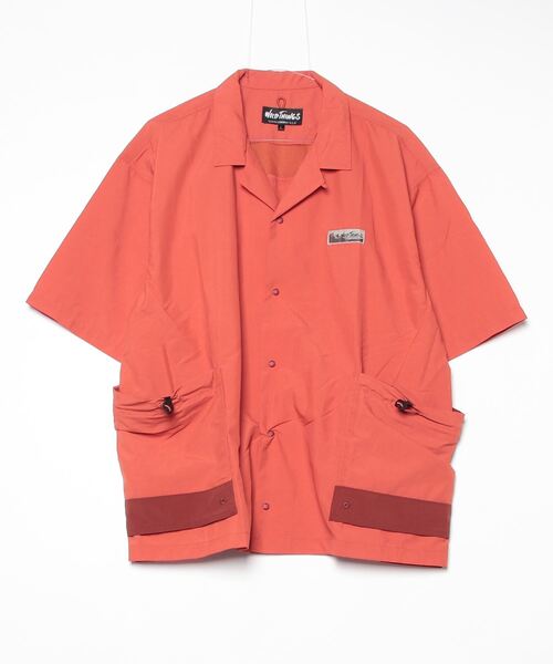 WILD THINGS(ワイルドシングス)の「WILDTHINGS SUPPLEX POUCH SHIRT WT25017AD(シャツ/ブラウス・メンズ・ベージュ/レッド・L/M)」の2枚目の写真