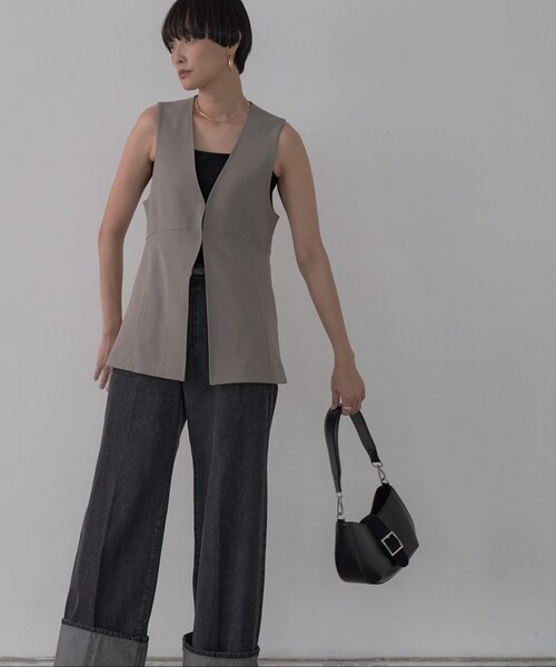 GALLEST（ギャレスト）の「バックルムーンバッグ（ショルダーバッグ・レディース・ブラック/ベージュ・00）」の6枚目の写真