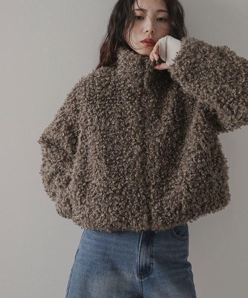 rectangle(レクタングル)の「プードルファーショートコート(その他アウター・レディース・グレイッシュベージュ/チャコールグレー/ブラウン・FREE)」の3枚目の写真