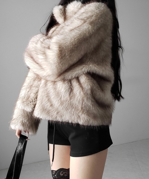 me+em select(ミームセレクト)の「【 5color 】スタンドカラーフェイクファークロップドコート / stand collar fake fur cropped coat(その他アウター・レディース・ブラウン/ベージュ/ブラック/アイボリー/グレー・FREE)」の10枚目の写真