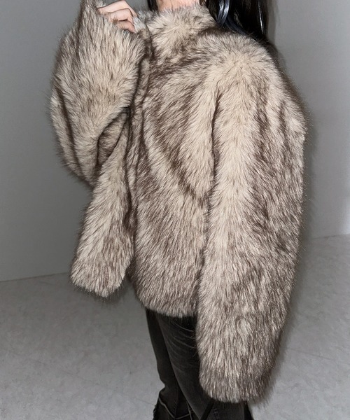 me+em select(ミームセレクト)の「【 5color 】スタンドカラーフェイクファークロップドコート / stand collar fake fur cropped coat(その他アウター・レディース・ブラウン/ベージュ/ブラック/アイボリー/グレー・FREE)」の18枚目の写真