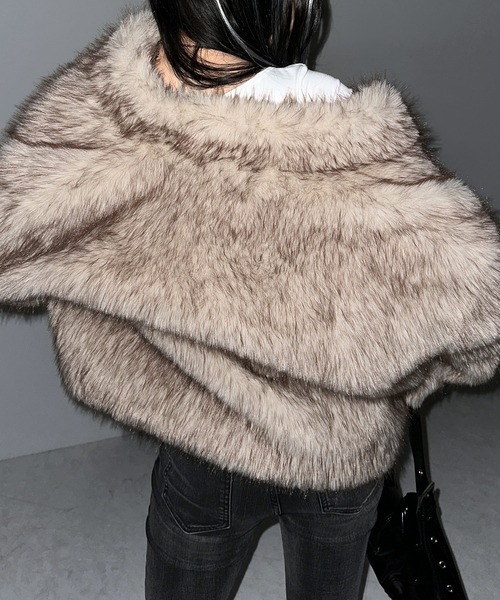 me+em select(ミームセレクト)の「【 5color 】スタンドカラーフェイクファークロップドコート / stand collar fake fur cropped coat(その他アウター・レディース・ブラウン/ベージュ/ブラック/アイボリー/グレー・FREE)」の19枚目の写真