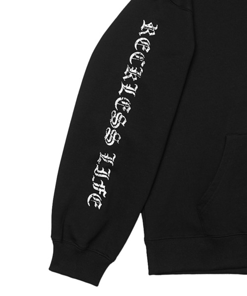 DIVINER(ディヴァイナー)の「【BlackLetter】Triple Pattern Logo Hoodie(ブラック)(パーカー・メンズ・ブラック・M)」の9枚目の写真