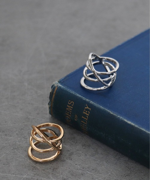 Three Four Time（ｽﾘｰﾌｫｰﾀｲﾑ）の「ラインメタルスカーフリング（ストール/ショール・レディース・シルバー/ゴールド・FREE）」の5枚目の写真