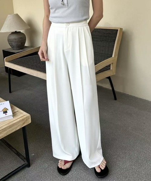 aimoha(アイモハ)の「ストレート タック ワイドパンツ(スラックス・レディース・レッド/ダークグレー/ダークベージュ/ブラック/ライトベージュ・MEDIUM/SMALL/LARGE)」の11枚目の写真