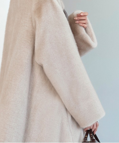 RUIRUE BOUTIQUE(ルイルエブティック)の「フラッフィー シンセティック ファー コート | アウター / ファーコート / コート / ロングコート / エコファーコート(その他アウター・レディース・サンドベージュ/ライトグレー/ブラック・M~L/S~M)」の9枚目の写真