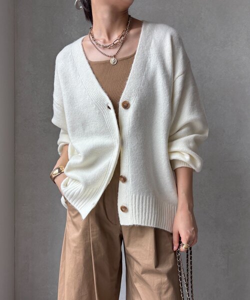 DouDou（ドゥドゥ）の「【WEB限定】Vネックワイドワイドカーディガン（カーディガン/ボレロ・レディース・レッド/キャメル/オフホワイト/チャコールグレー・FREE）」の7枚目の写真