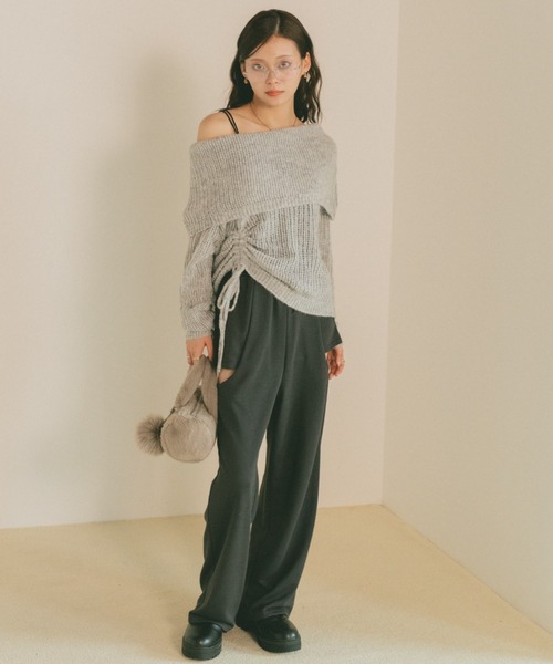 VANNIE U（ヴァニーユー）の「ドロストオフショル透かし編みニット（ニット/セーター・レディース・ベージュ/グレー・FREE）」の7枚目の写真