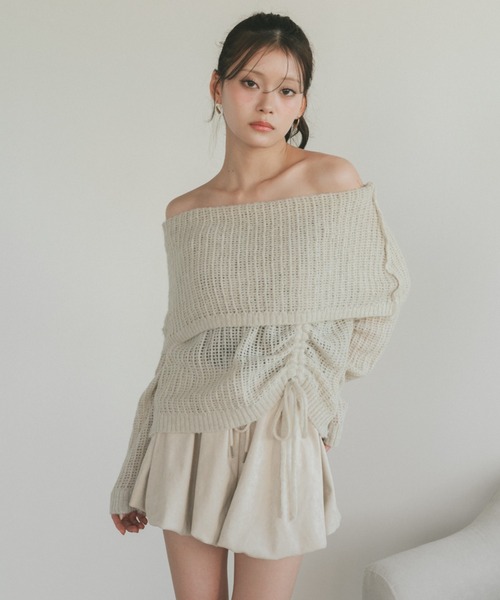 VANNIE U（ヴァニーユー）の「ドロストオフショル透かし編みニット（ニット/セーター・レディース・ベージュ/グレー・FREE）」の14枚目の写真
