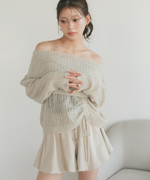 VANNIE U（ヴァニーユー）の「ドロストオフショル透かし編みニット（ニット/セーター・レディース・ベージュ/グレー・FREE）」の15枚目の写真