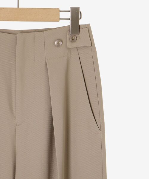 cle blatt(クレブラット)の「サイドボタンタックワイドパンツ(その他パンツ・レディース・ベージュ/アイボリー/ブラック・SMALL/MEDIUM)」の18枚目の写真
