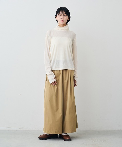 Live in comfort(リブインコンフォート)の「リブ イン コンフォート 素肌のように心地よい 綿100%のシアースキンハイネックトップス(Tシャツ/カットソー・レディース・イエロー/ブラック/アイボリー・S/M/L/LL/3L/4L)」の13枚目の写真