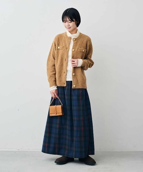 Live in comfort(リブインコンフォート)の「リブ イン コンフォート 素肌のように心地よい 綿100%のシアースキンハイネックトップス(Tシャツ/カットソー・レディース・イエロー/ブラック/アイボリー・S/M/L/LL/3L/4L)」の17枚目の写真