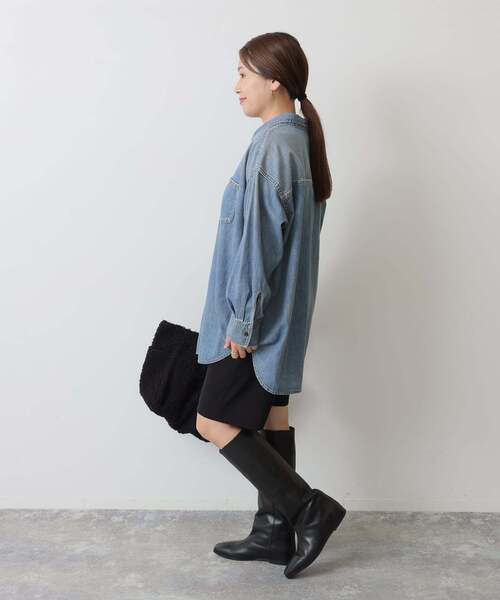 JOURNAL STANDARD（ジャーナルスタンダード）の「《追加3》ライトオンスデニムシャツ（シャツ/ブラウス・レディース・ブラック系その他/キャメル/ブルー系その他・FREE）」の13枚目の写真