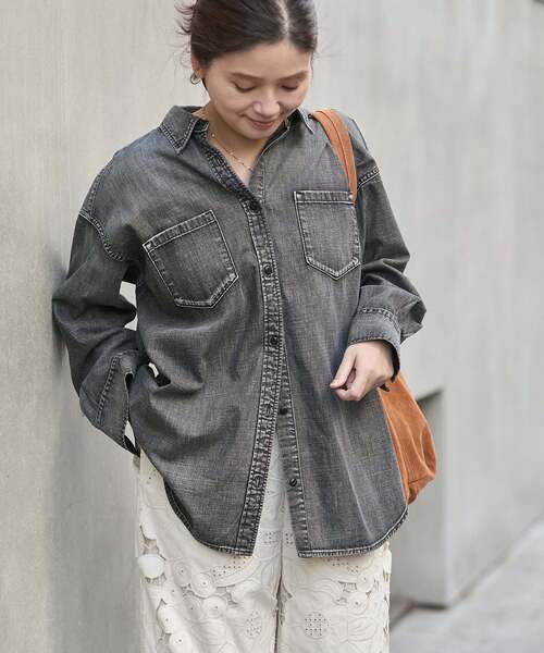 JOURNAL STANDARD（ジャーナルスタンダード）の「《追加3》ライトオンスデニムシャツ（シャツ/ブラウス・レディース・ブラック系その他/キャメル/ブルー系その他・FREE）」の17枚目の写真