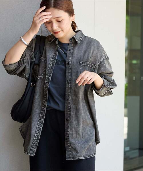 JOURNAL STANDARD（ジャーナルスタンダード）の「《追加3》ライトオンスデニムシャツ（シャツ/ブラウス・レディース・ブラック系その他/キャメル/ブルー系その他・FREE）」の21枚目の写真