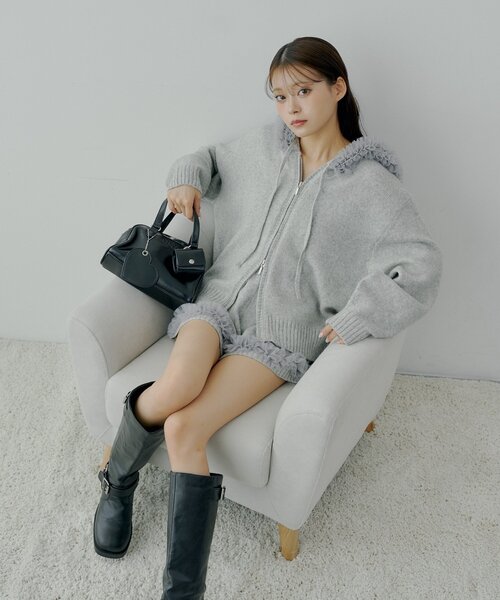 Chico（チコ）の「【セットアップ対応】裾フリルニットショートパンツ（その他パンツ・レディース・チャコールグレー/グレー/アイボリー・FREE）」の7枚目の写真