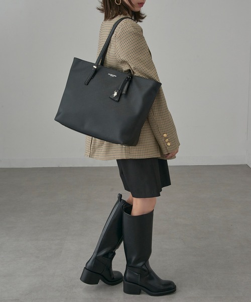 U.S. POLO ASSN.（ユーエスポロアッスン）の「【U.S. POLO ASSN.】≪別注≫ キーリング付 クラシックトートバッグ PC A4サイズ収納可能 ビジネスバッグ 通勤 通学（トートバッグ・レディース・ブラウン/ブラック/グレイッシュベージュ・FREE）」の15枚目の写真