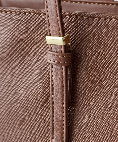 U.S. POLO ASSN.（ユーエスポロアッスン）の「【U.S. POLO ASSN.】≪別注≫ キーリング付 クラシックトートバッグ PC A4サイズ収納可能 ビジネスバッグ 通勤 通学（トートバッグ・レディース・ブラウン/ブラック/グレイッシュベージュ・FREE）」の8枚目の写真