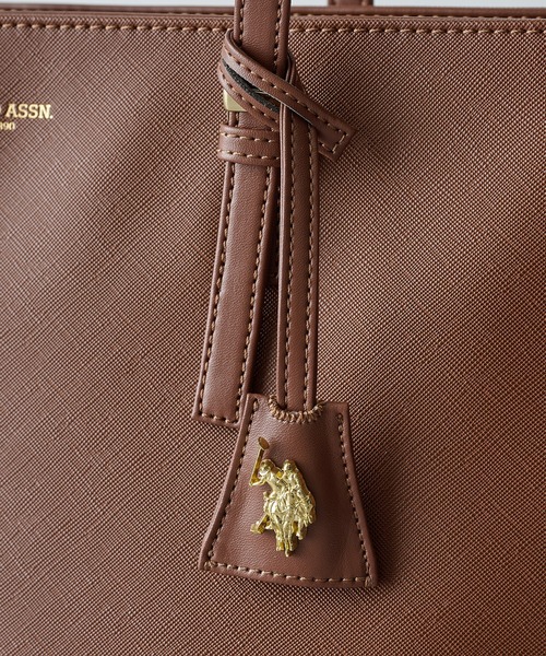 U.S. POLO ASSN.（ユーエスポロアッスン）の「【U.S. POLO ASSN.】≪別注≫ キーリング付 クラシックトートバッグ PC A4サイズ収納可能 ビジネスバッグ 通勤 通学（トートバッグ・レディース・ブラウン/ブラック/グレイッシュベージュ・FREE）」の10枚目の写真