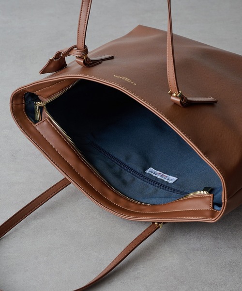 U.S. POLO ASSN.（ユーエスポロアッスン）の「【U.S. POLO ASSN.】≪別注≫ キーリング付 クラシックトートバッグ PC A4サイズ収納可能 ビジネスバッグ 通勤 通学（トートバッグ・レディース・ブラウン/ブラック/グレイッシュベージュ・FREE）」の11枚目の写真