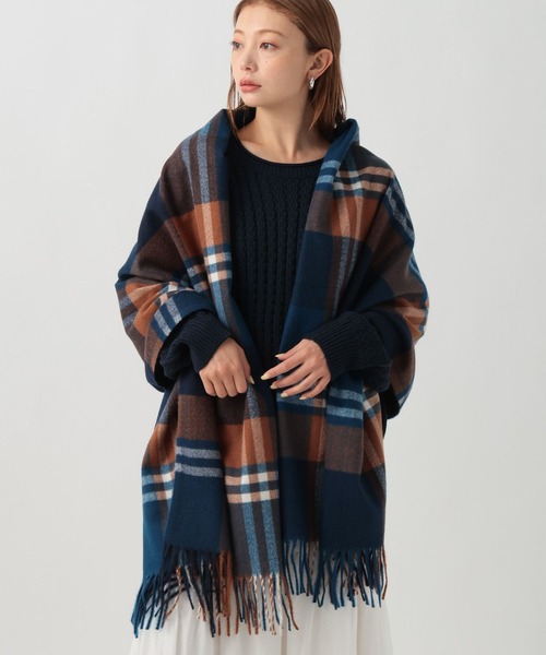 BAYFLOW(ベイフロー)の「カシミヤタッチチェックストール(ストール/ショール・レディース・グレー/ライトブラウン/ネイビー/ブラウン・FREE)」の4枚目の写真