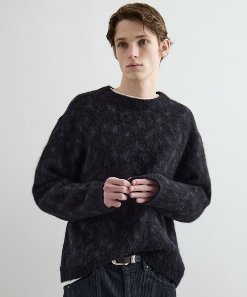 PUBLIC TOKYO(パブリックトウキョウ)の「グラデーションソフトモヘアニット(ニット/セーター・メンズ・ブラック/ブラウン/ベージュ・1/2)」の1枚目の写真