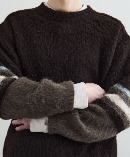 PUBLIC TOKYO(パブリックトウキョウ)の「グラデーションソフトモヘアニット(ニット/セーター・メンズ・ブラック/ブラウン/ベージュ・1/2)」の6枚目の写真
