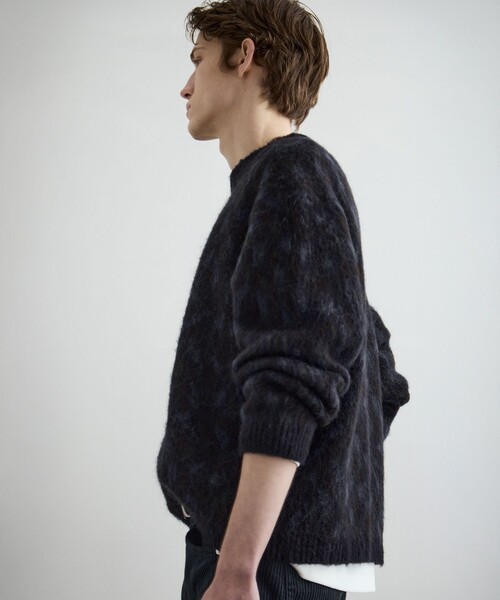 PUBLIC TOKYO(パブリックトウキョウ)の「グラデーションソフトモヘアニット(ニット/セーター・メンズ・ブラック/ブラウン/ベージュ・1/2)」の18枚目の写真