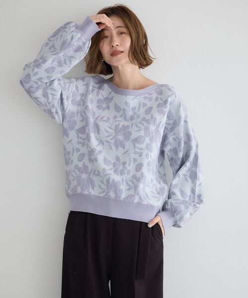 YECCA VECCA（イェッカヴェッカ）の「フラワー柄ふくれジャガードニット（ニット/セーター・レディース・アイボリー/チャコールグレー/ラベンダー・FREE）」の5枚目の写真