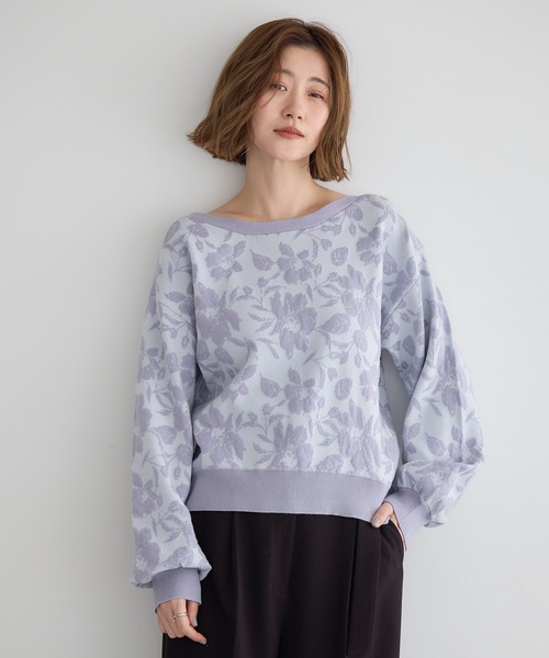 YECCA VECCA（イェッカヴェッカ）の「フラワー柄ふくれジャガードニット（ニット/セーター・レディース・アイボリー/チャコールグレー/ラベンダー・FREE）」の3枚目の写真